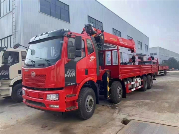 解放國六前四后八隨車(chē)吊新品上市