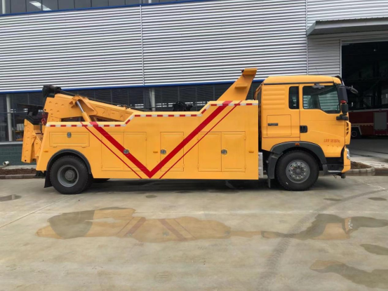國六重汽豪沃拖吊聯(lián)體黃牌清障車(chē)