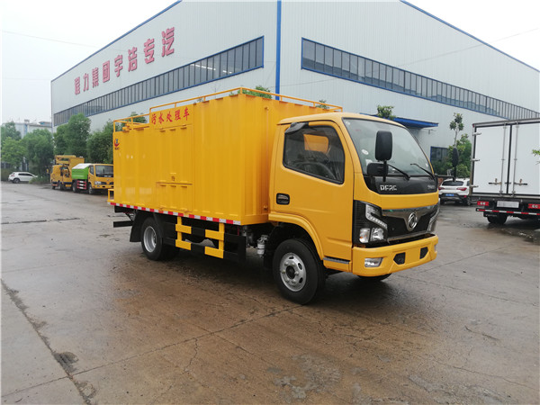 國六東風(fēng)3308軸距污水處理車(chē)