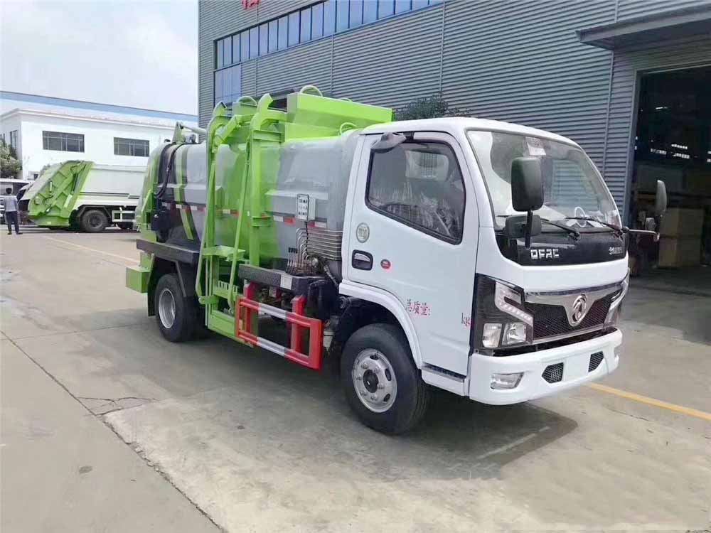 國六6方東風(fēng)D6餐廚垃圾車(chē)