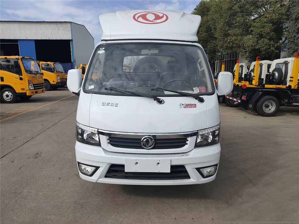 國六3-4方 藍牌東風(fēng)途逸 勾臂垃圾車(chē)