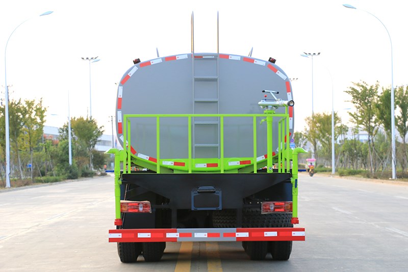 國六東風(fēng)D3L后八輪 20噸 灑水車(chē)
