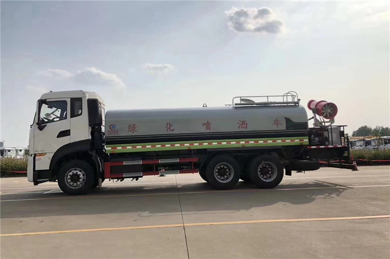 東風(fēng)天龍后八輪20噸噴霧車(chē)，國六綠化噴灑車(chē)