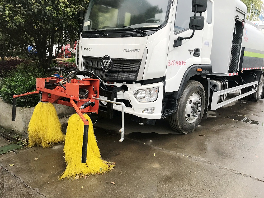 福田歐馬可霧炮車(chē)國六10立方/50-100米霧炮