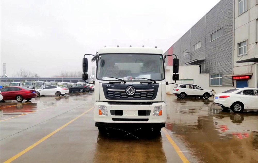 國六13立方東風(fēng)天錦 灑水車(chē)