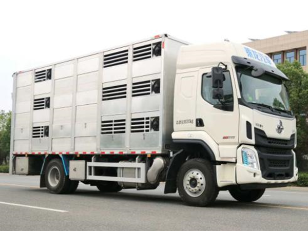 柳汽國六9.6米畜禽運輸車(chē)