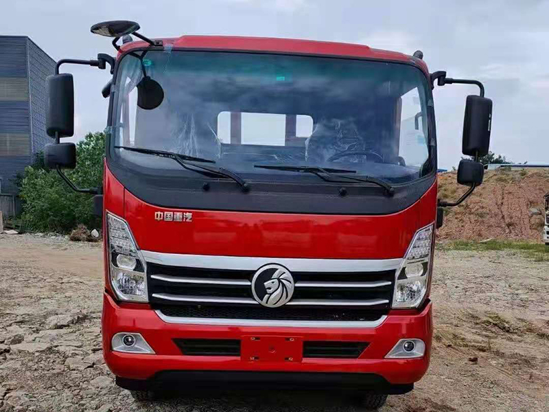 國六重汽王牌藍牌平板運輸車(chē)