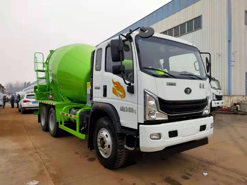 重汽豪曼國六后八輪8方攪拌車(chē)