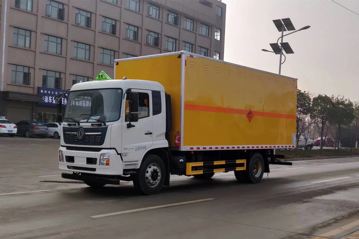 東風(fēng)天錦國六10噸爆破器材運輸車(chē)