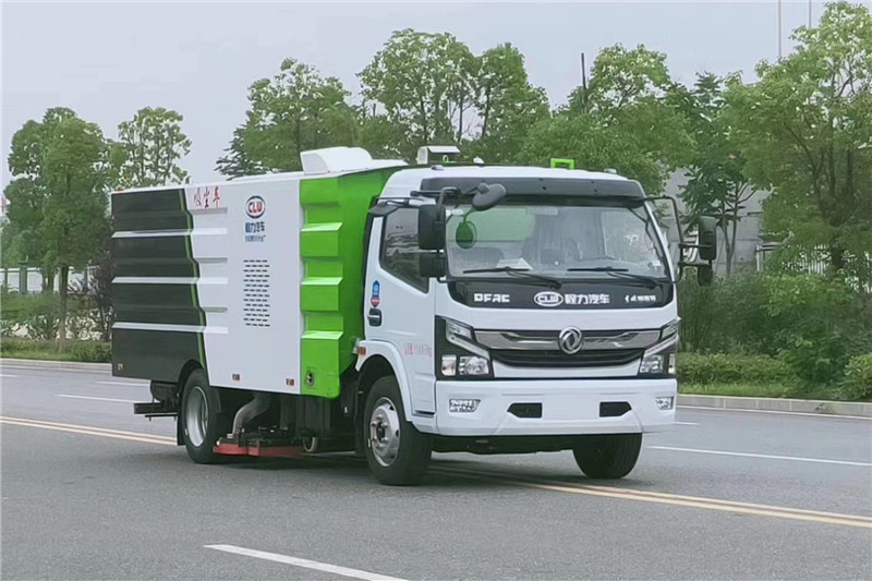 國六東風(fēng)大多利卡8噸1.5水6塵吸塵車(chē)