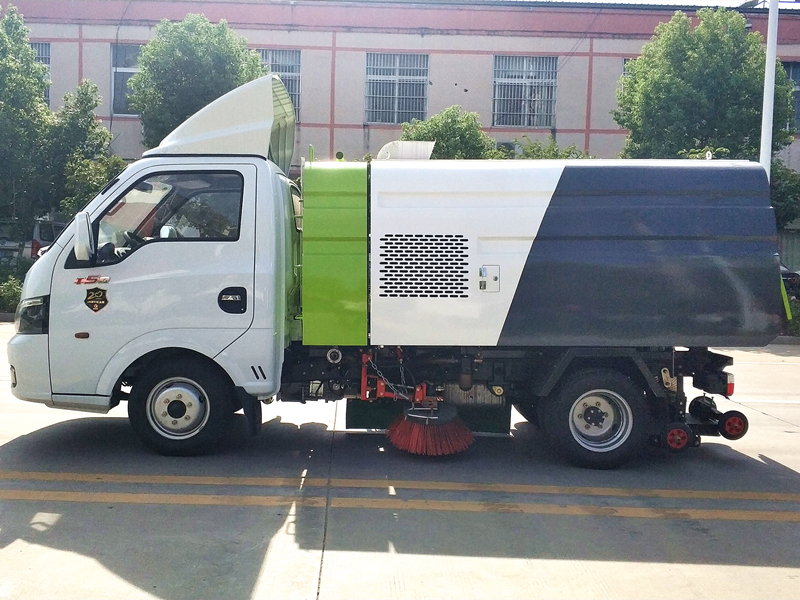 東風(fēng)途逸掃路車(chē)國VI藍牌柴油機