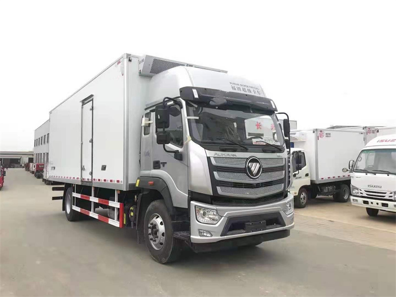 國六 福田歐航7.6米高頂雙臥冷藏車(chē)
