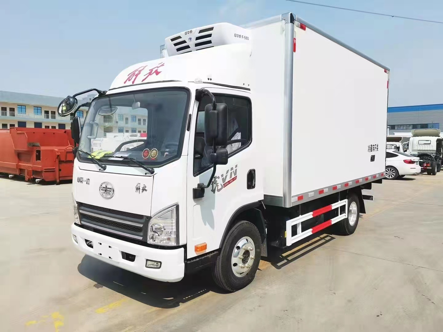 國六 解放德威150馬力4.2米冷藏車(chē)